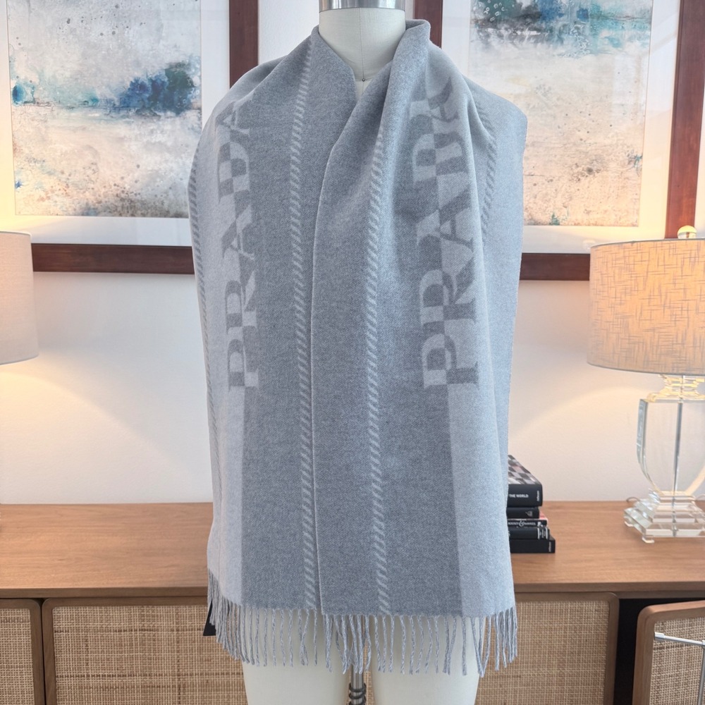 Prada Grey Wool Logo Scarf Made in Italy Fringed Unisex Authentic 2FS057